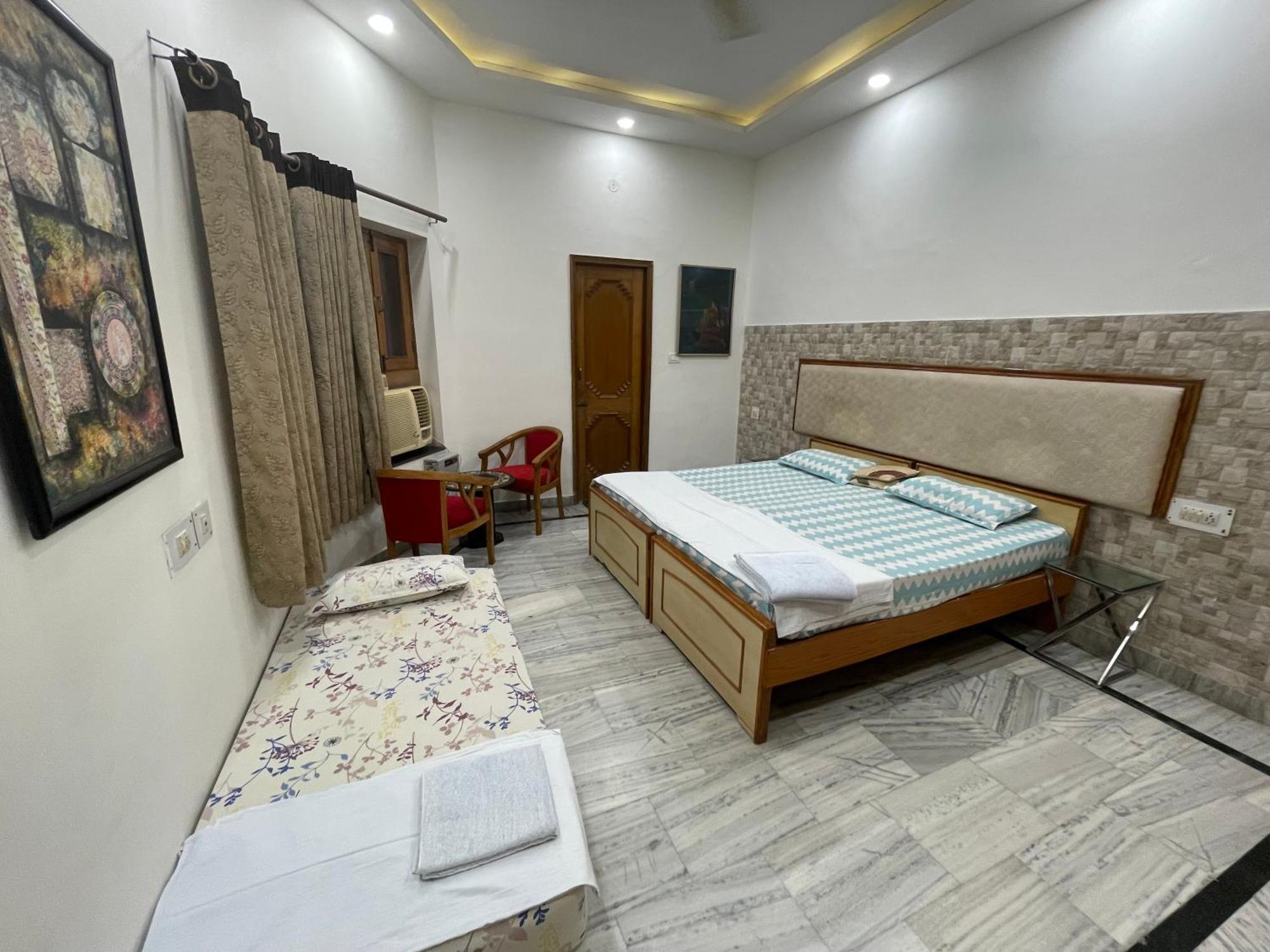 N.Homestay Agra  Luaran gambar