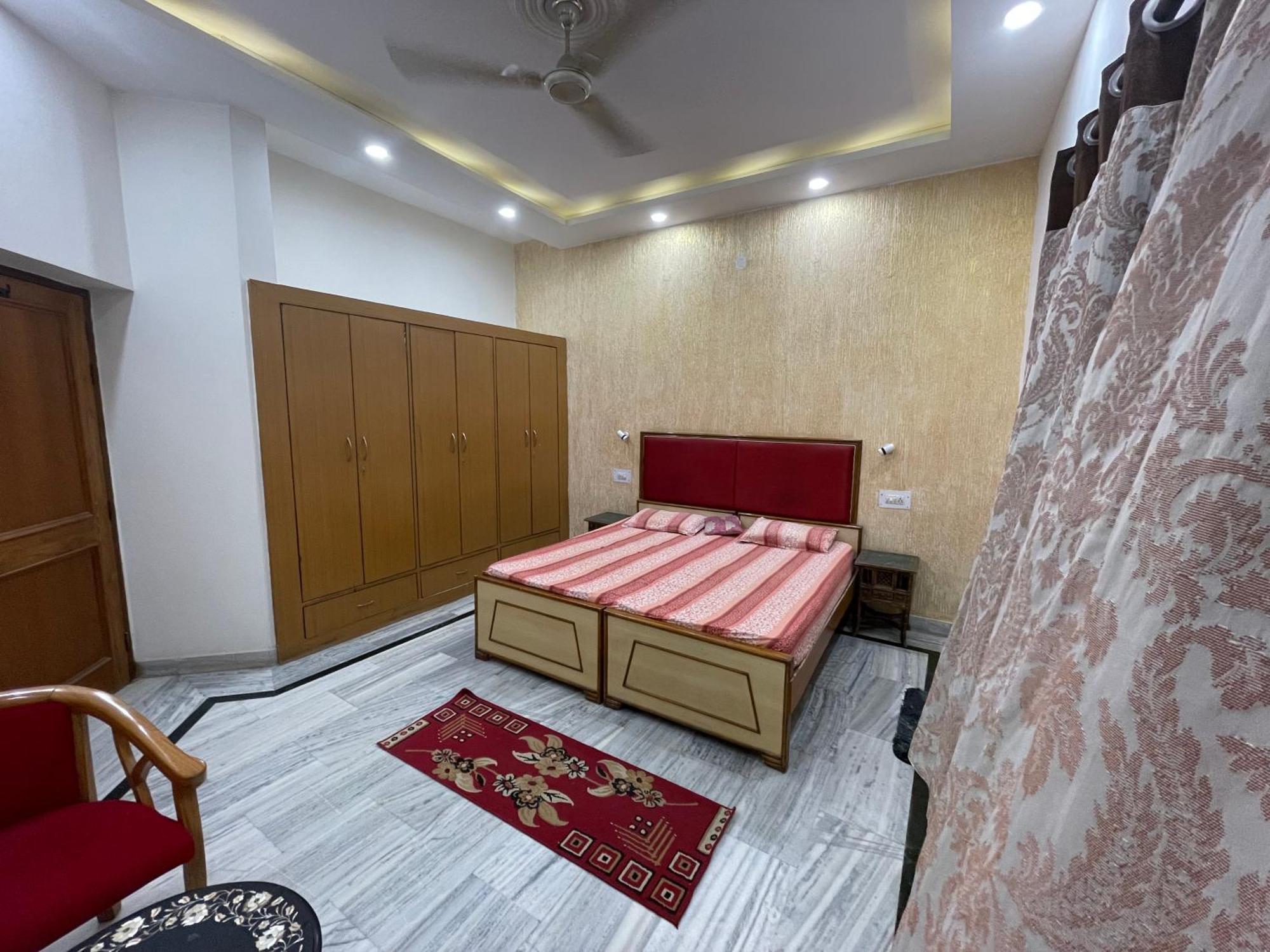 N.Homestay Agra  Luaran gambar